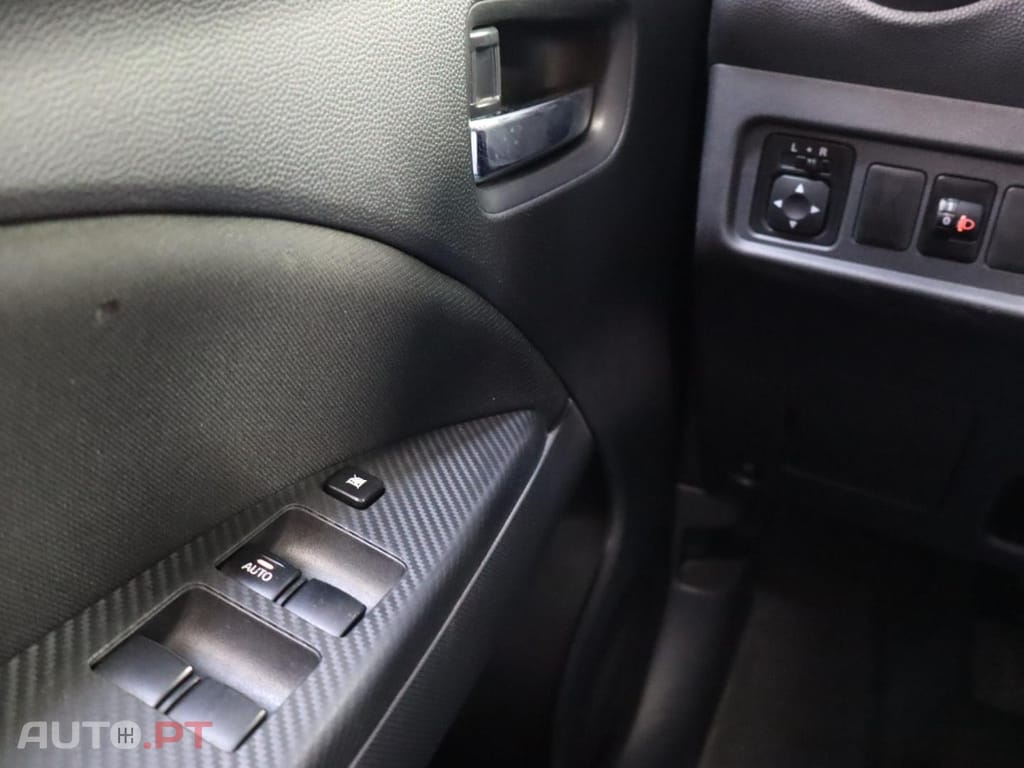 Mitsubishi Space Star 1.2 Connection Ediiton