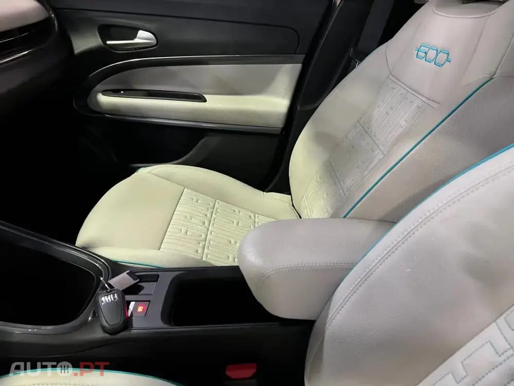 Fiat 600 1.2 Hybrid La Prima