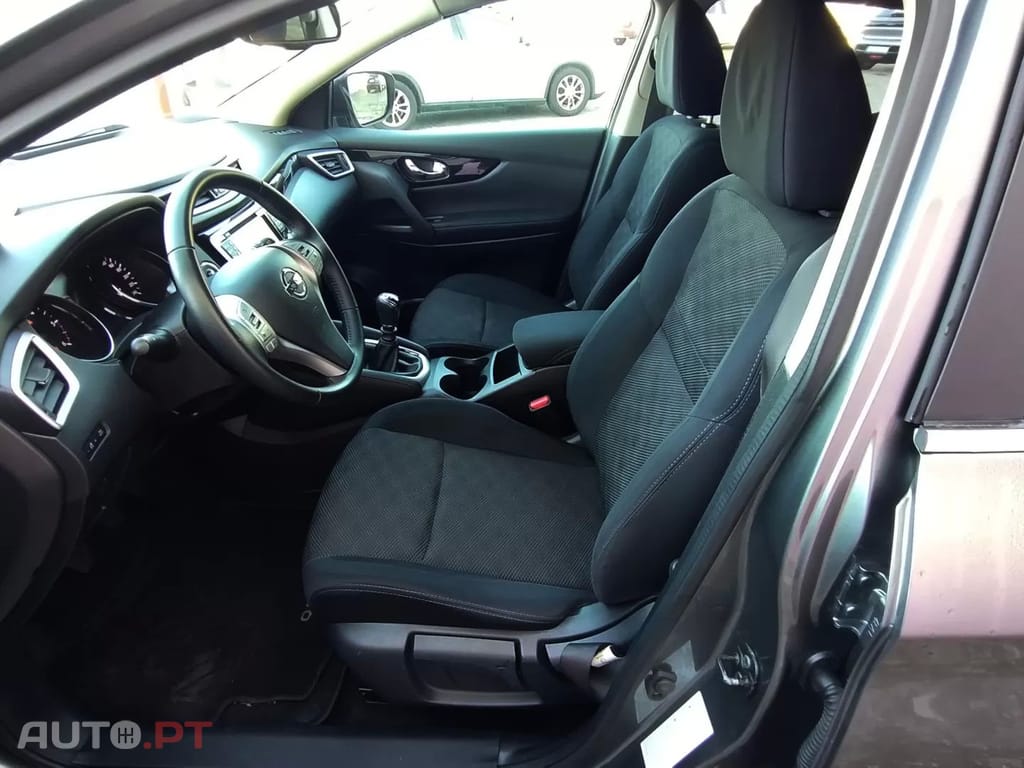 Nissan Qashqai 1.5 dCi Acenta Connect