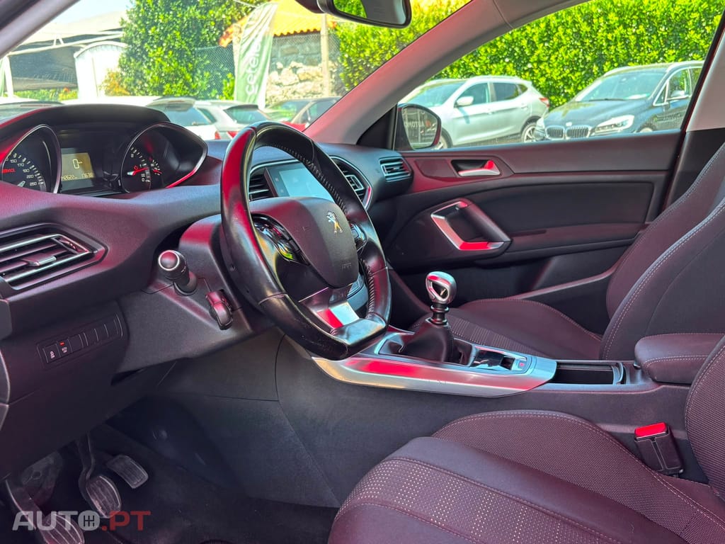 Peugeot 308 1.6 BlueHDi Allure