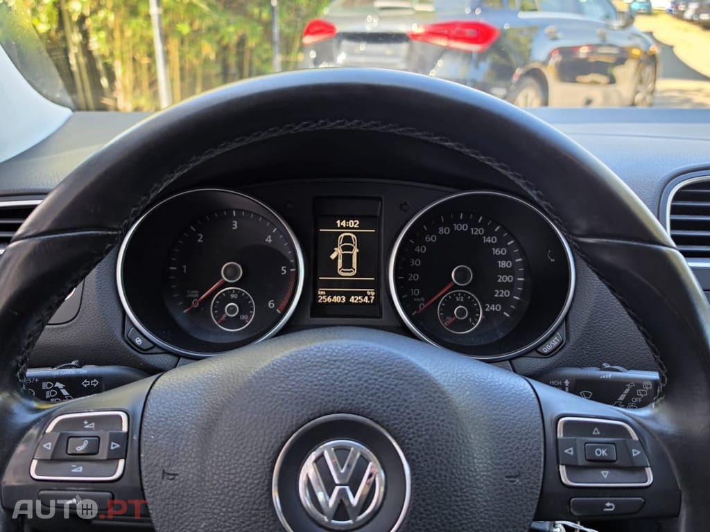 Volkswagen Golf 1.6 TDi Confortline