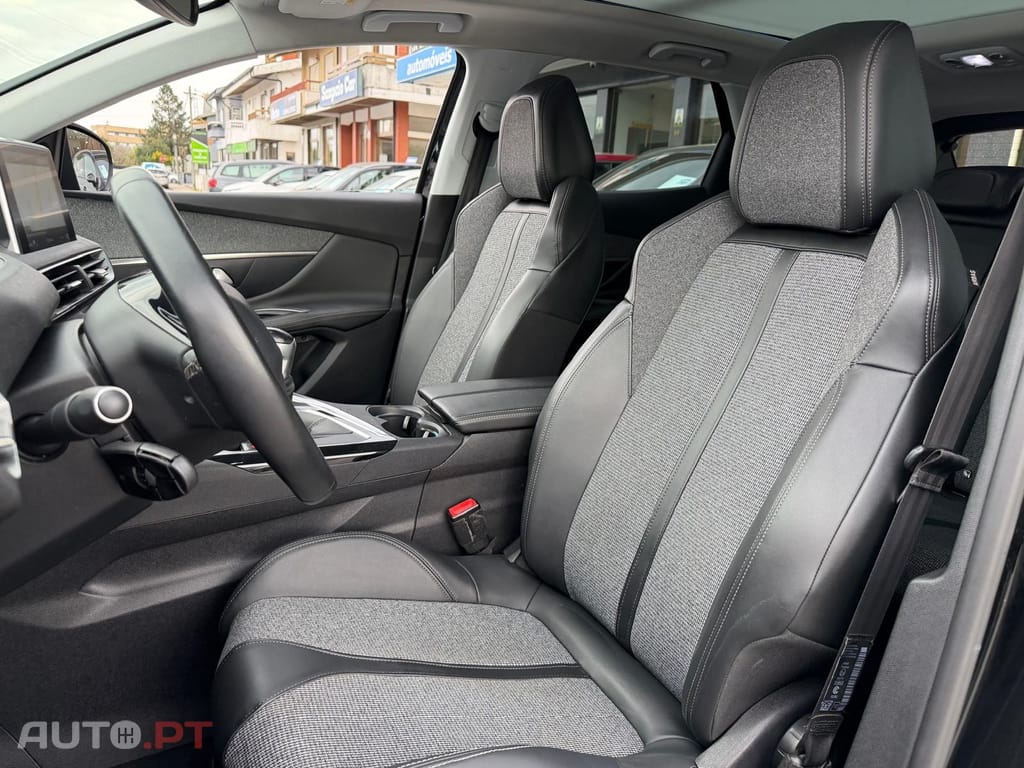 Peugeot 3008 1.5 BlueHDi Allure