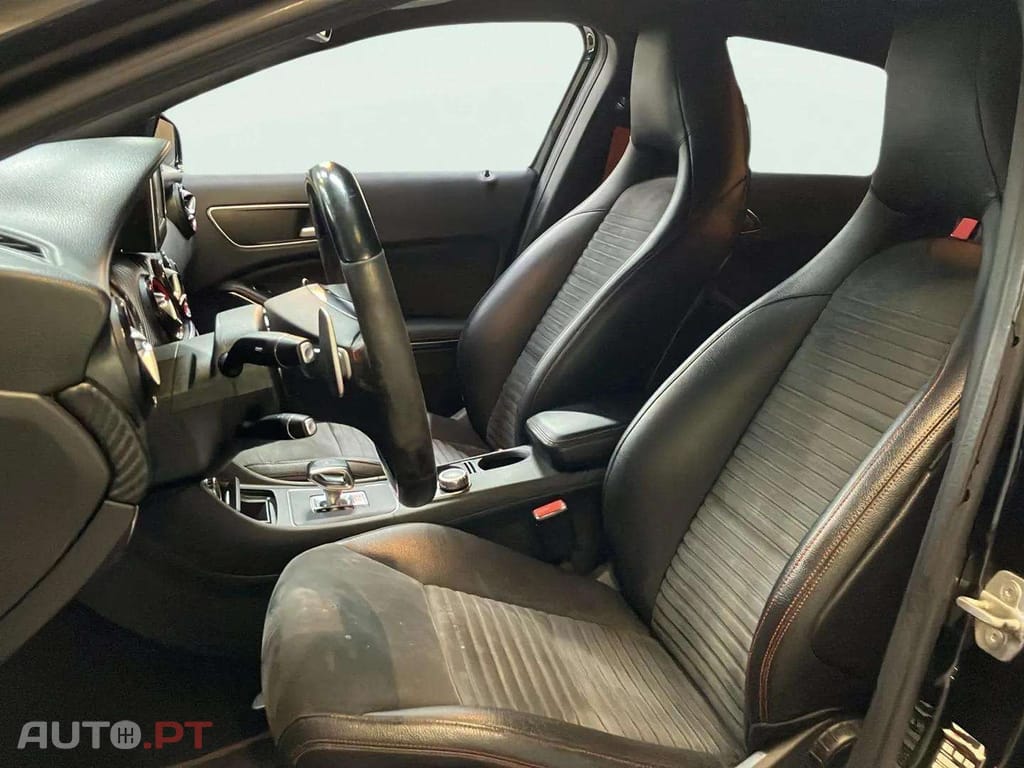 Mercedes-Benz A 45 AMG 4-Matic