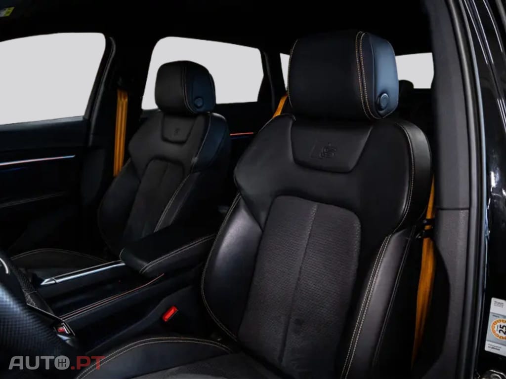 Audi E-Tron I.V.A DEDUTIVEL 55 S LINE BLACK