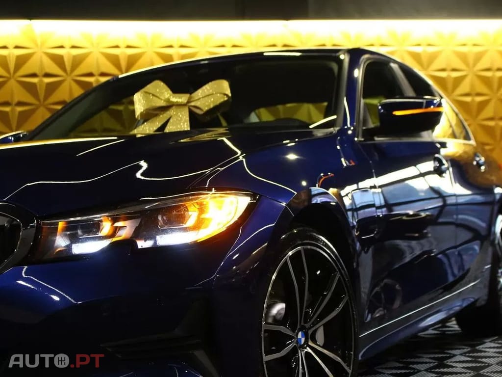 BMW 330 e Line Luxury Auto