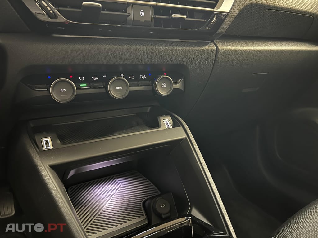 Citroen C4 X 1.2 PureTech Plus EAT8