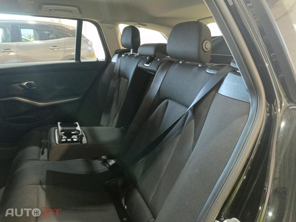 BMW 320 e Auto