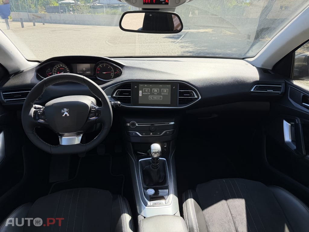 Peugeot 308 1.6 BlueHDi Allure J17