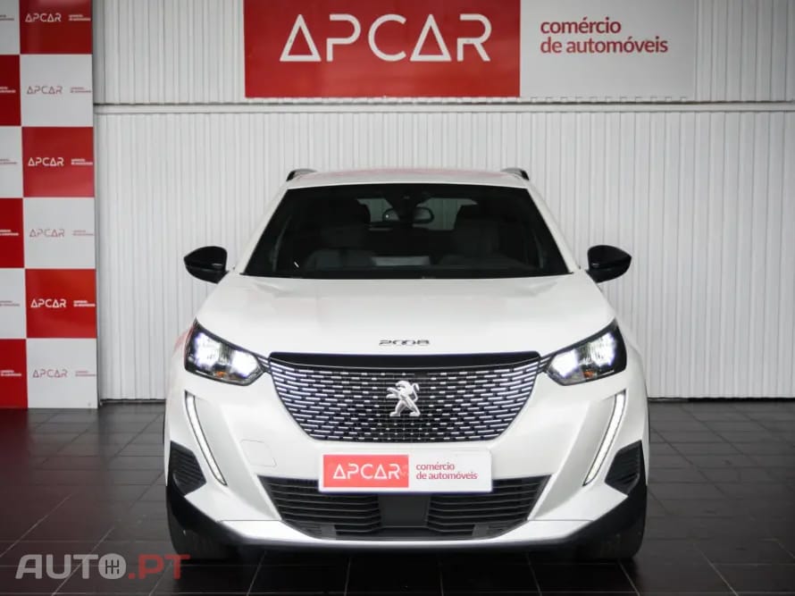 Peugeot 2008 PureTech 130 EAT8 Allure