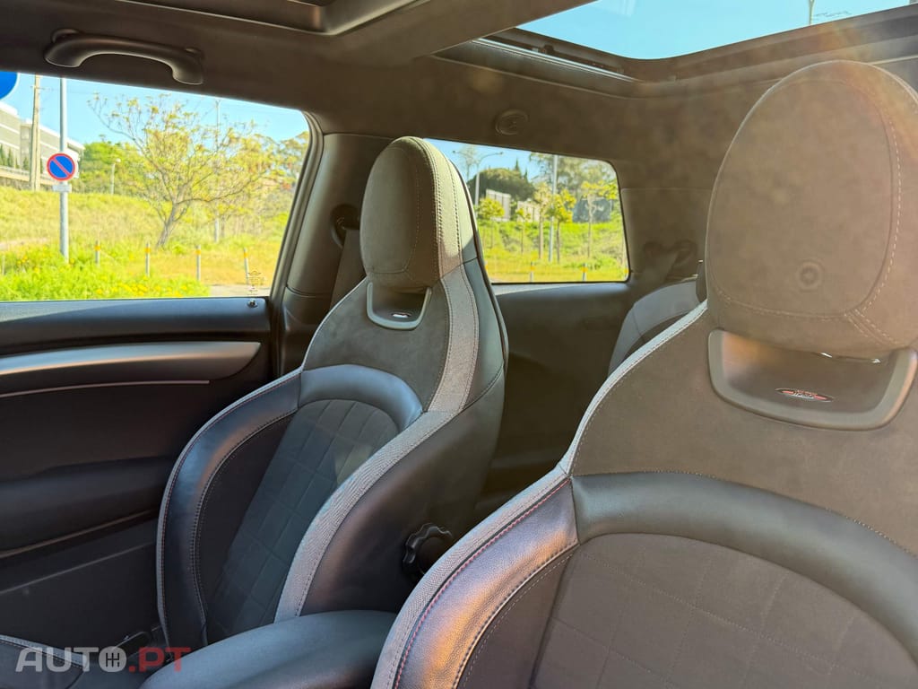 MINI John Cooper Works JCW