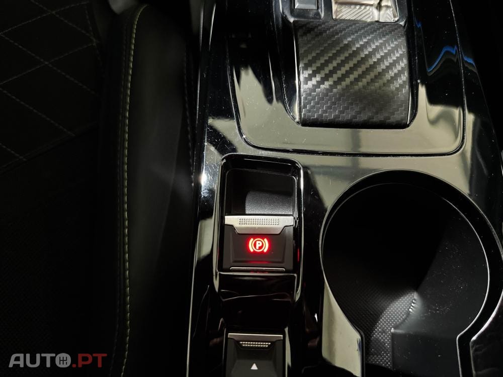 Peugeot E-208 50 kWh GT Pack