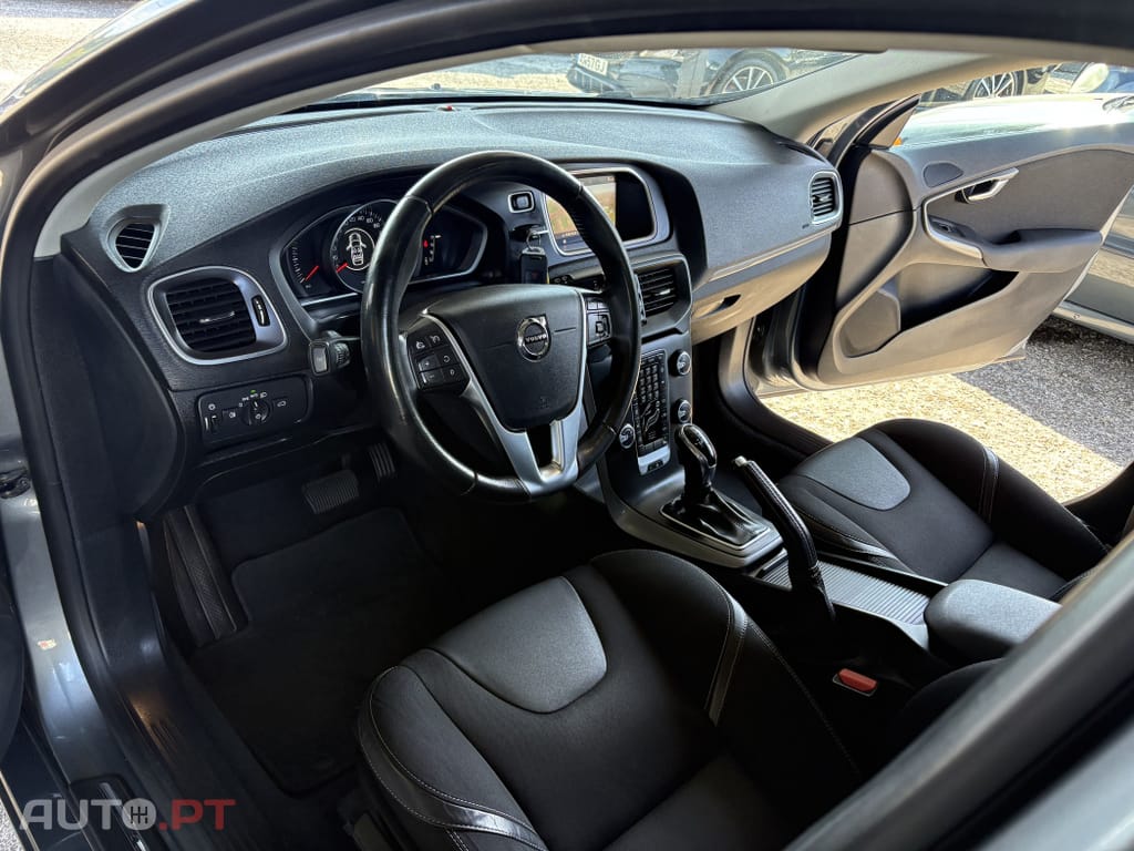 Volvo V40 1.5 T3 Sport Edition Plus Geartronic