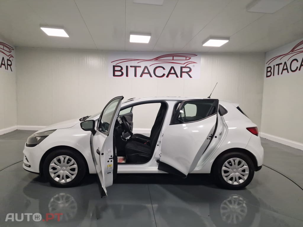Renault Clio SOCIETE 1.5 DCI ZEN IVA DEDUTIVEL