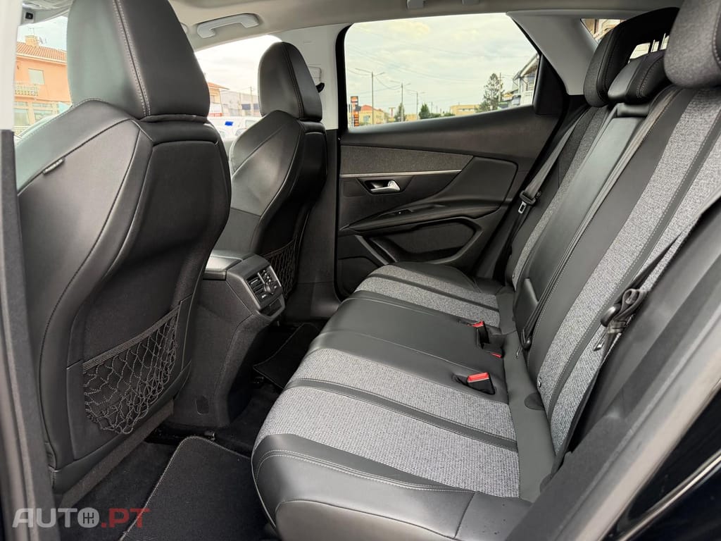 Peugeot 3008 1.5 BlueHDi Allure