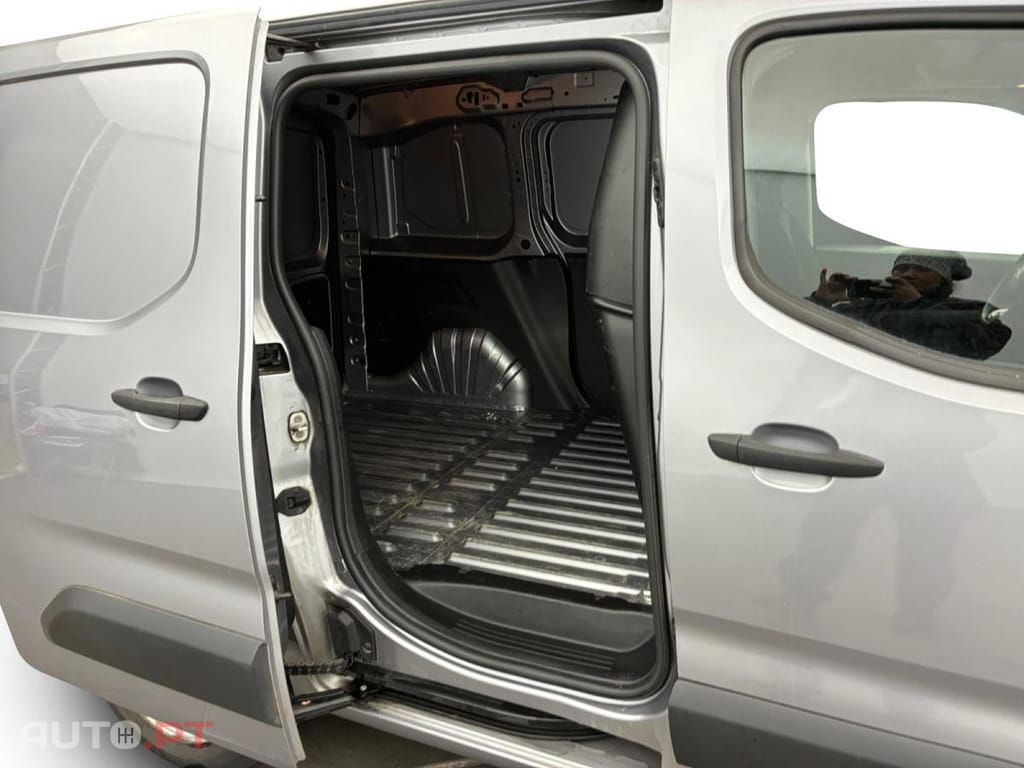 Citroen Berlingo 1.2 PureTech M Club EAT8