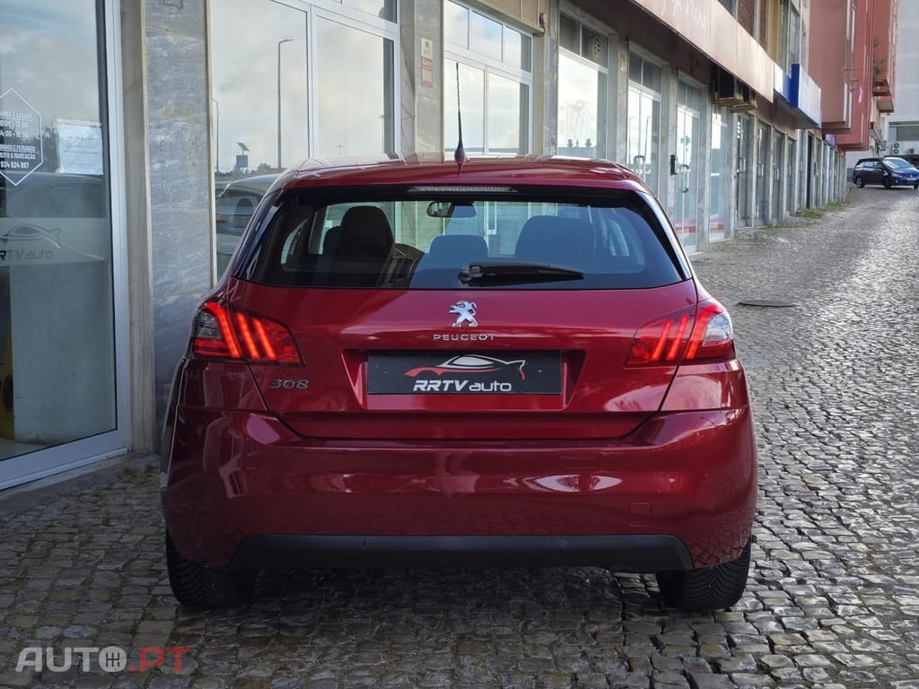 Peugeot 308 1.2 PureTech Active J17
