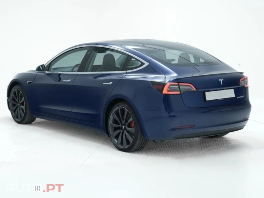 Tesla Model 3 Long-Range Dual Motor AWD