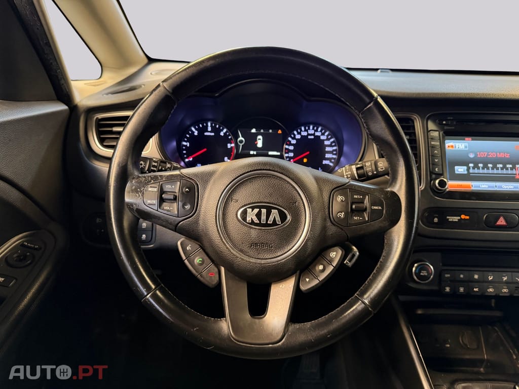 Kia Carens 1,7d 7L
