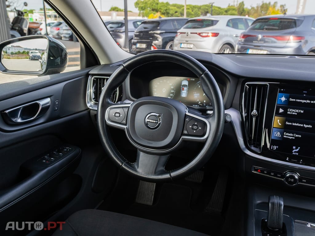 Volvo V60 2.0 B4 Essential Auto