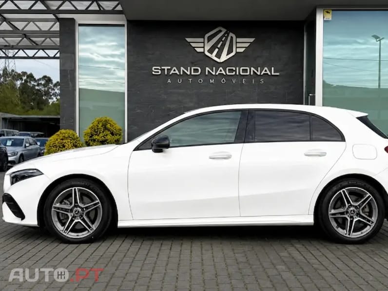 Mercedes-Benz A 250 e AMG Line