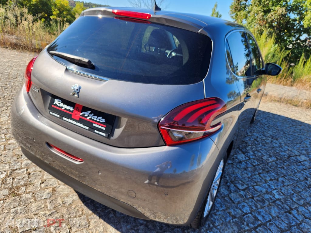 Peugeot 208 1.5 BlueHDi Allure
