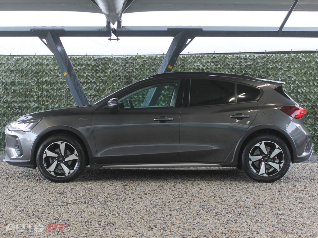 Ford Focus 1.0 EcoBoost MHEV Active X
