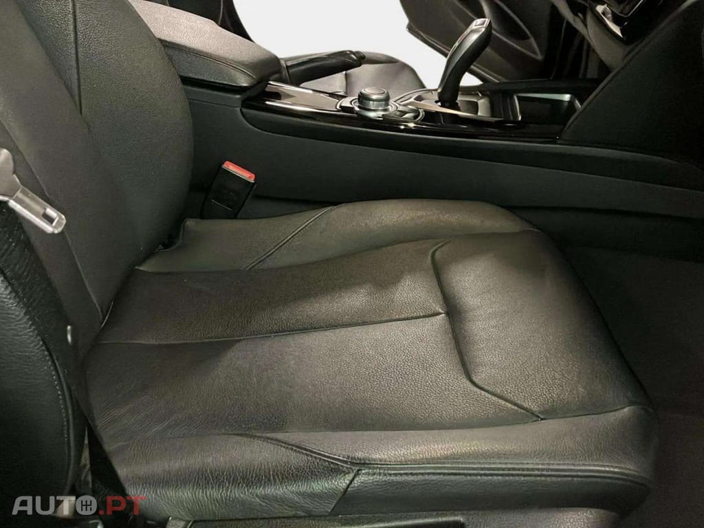 BMW 330 e iPerformance Line Sport