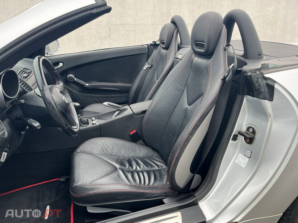Mercedes-Benz SLK 200 Outro