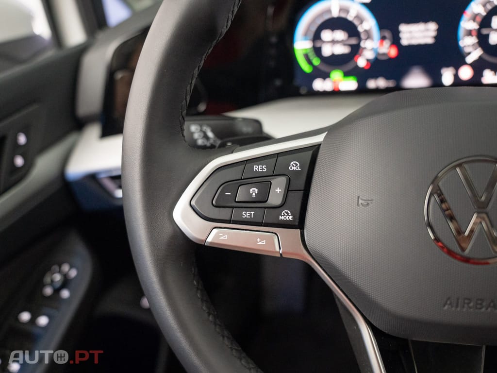 Volkswagen Golf 1.5 TSI e-Hybrid Life DSG