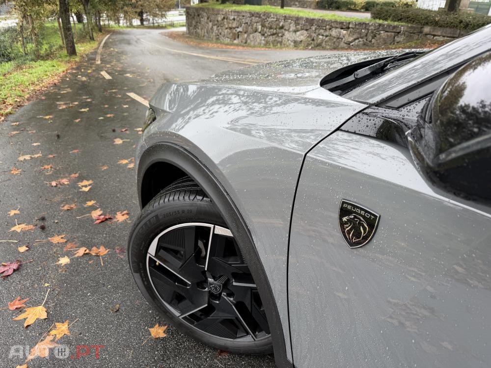 Peugeot 408 1.2 PureTech GT EAT8