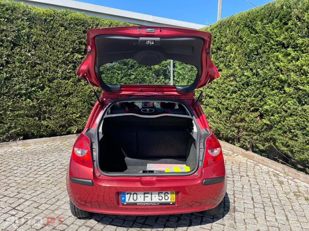 Renault Clio 1.2 16V Rip Curl