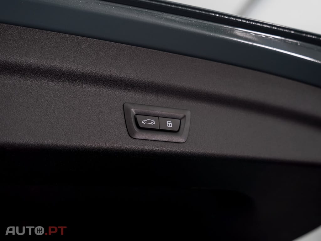 BMW iX1 eDrive20 xLine