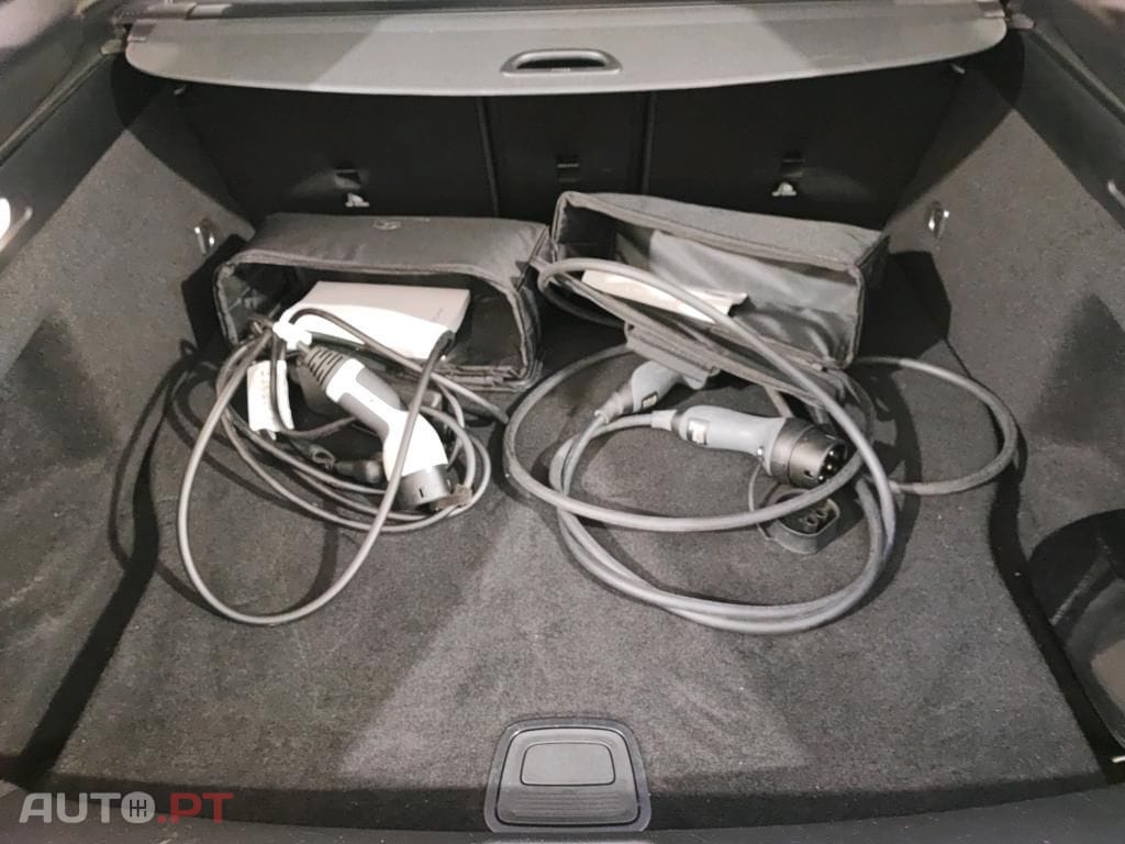 Mercedes-Benz CLA 250 e Shooting Brake Style Plus