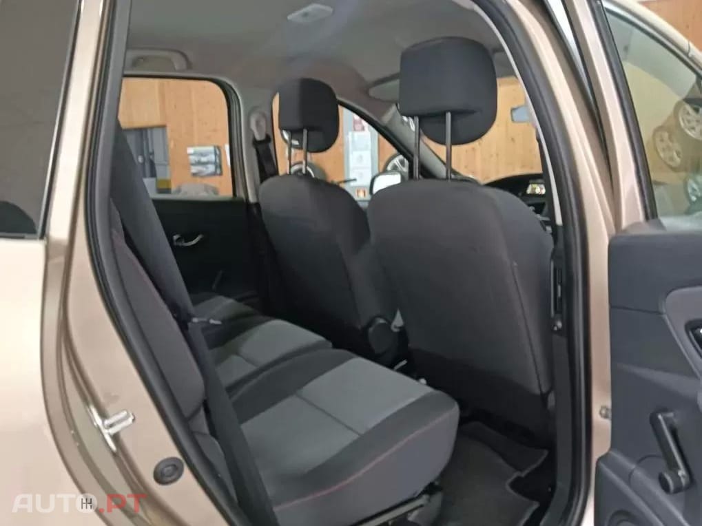 Renault Scénic 1.2 TCE Sport SS