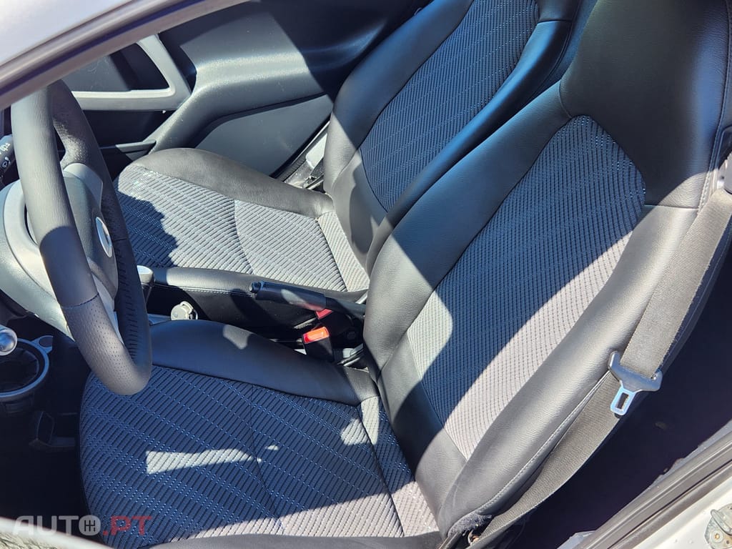 Smart ForTwo Outro