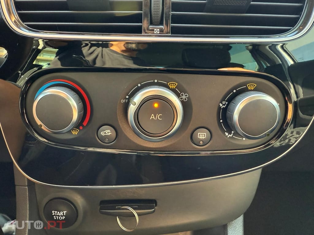 Renault Clio 0.9 TCe Limited Bi-Fuel