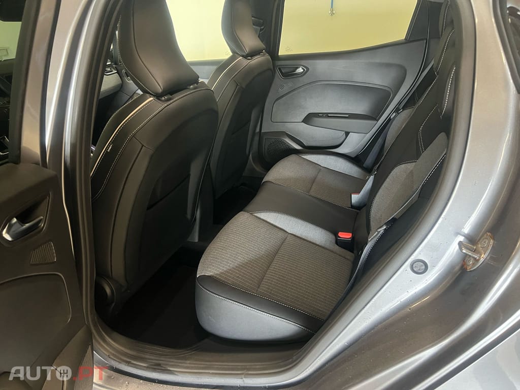 Renault Clio Techno 100 TCe Bi-fuel