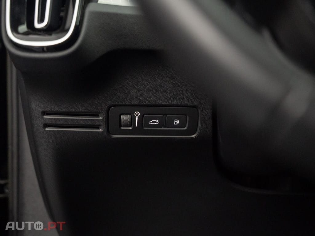 Volvo XC40 1.5 T5 PHEV Inscription Expression