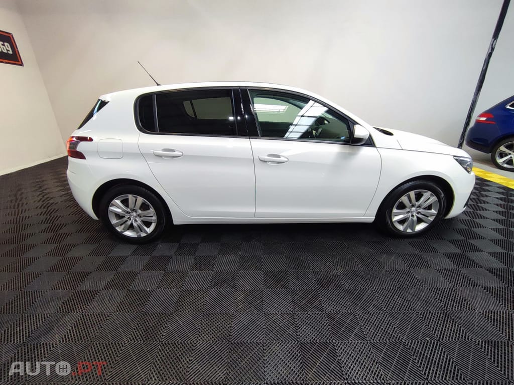 Peugeot 308 1.5 BlueHDi Allure