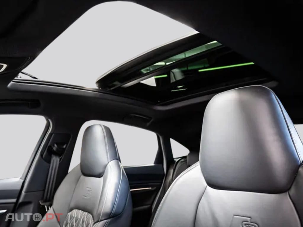 Audi E-Tron I.V.A DEDUTIVEL S BLACK