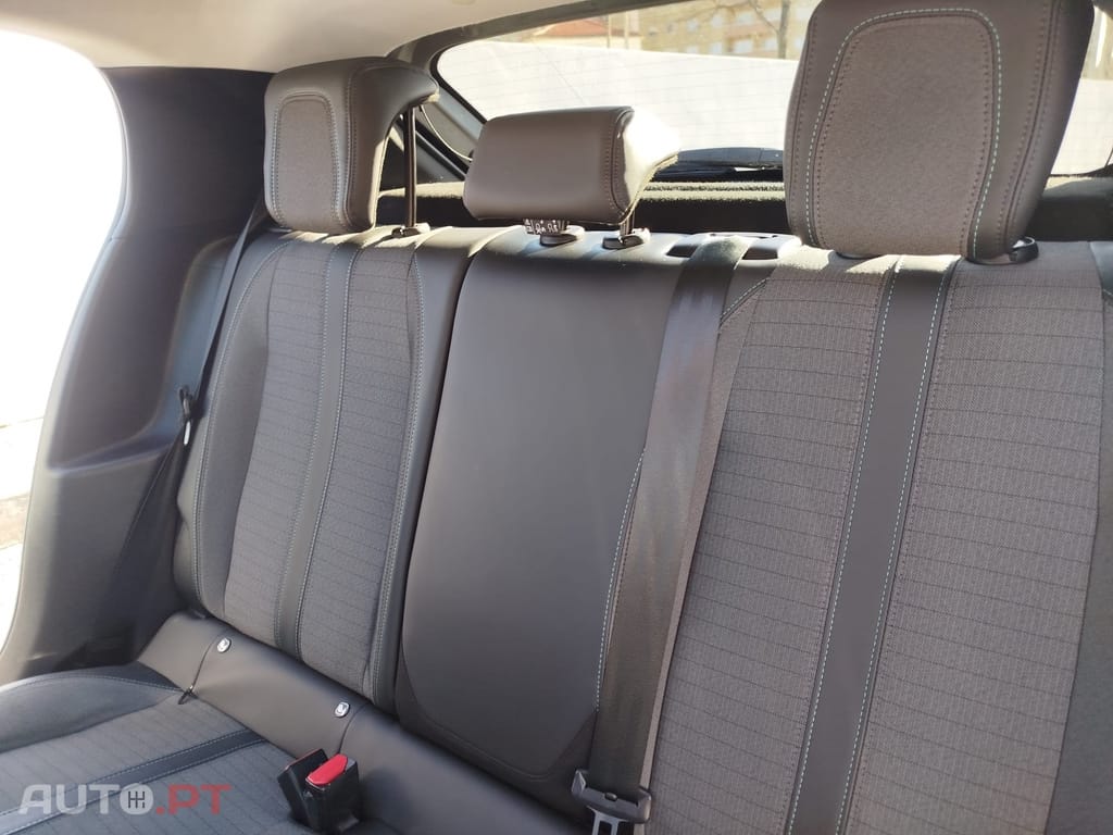 Peugeot 208 1.2 PureTech Allure Pack