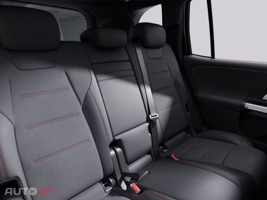 Mercedes-Benz EQB 350 4MATIC AMG Line I.V.A DEDUTIVEL