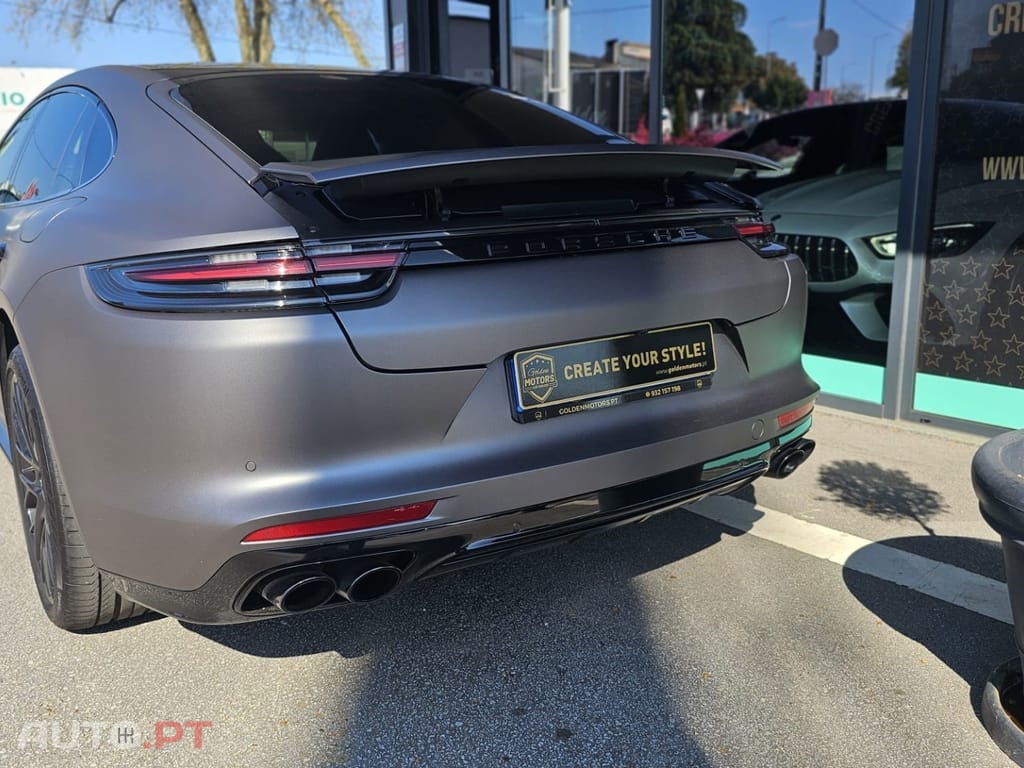 Porsche Panamera 4 E-Hybrid