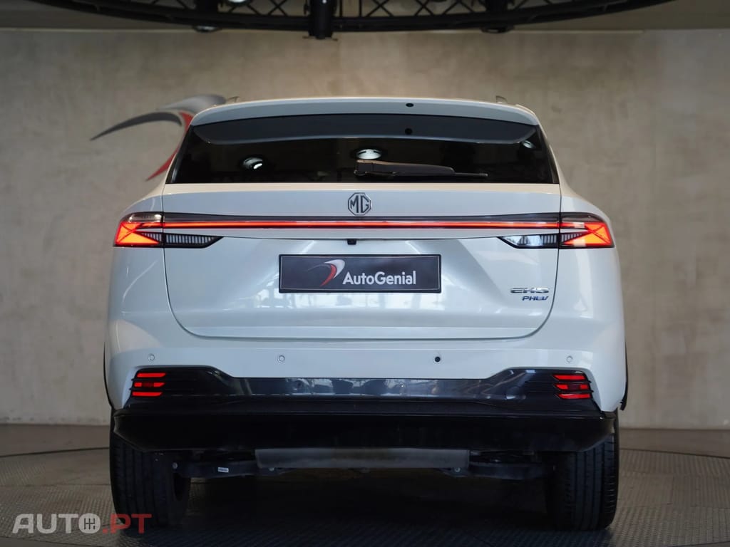 MG HS 1.5 T-GDI Plug In Hybrid Luxury