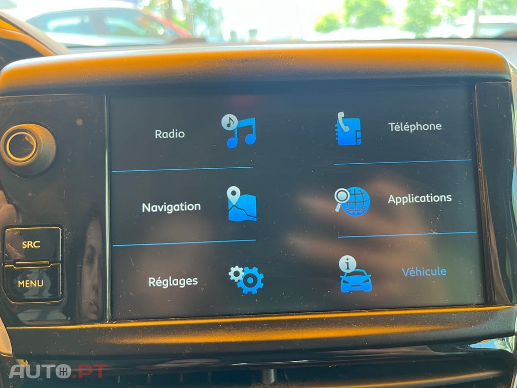Peugeot 2008 1.2 e-VTi Style