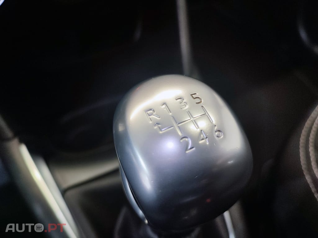 Peugeot 208 ACTIVE
