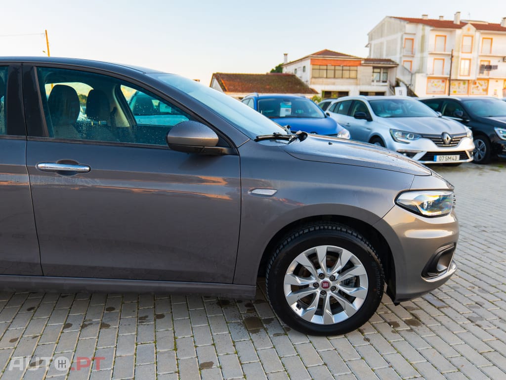 Fiat Tipo 1.3 M-Jet Lounge