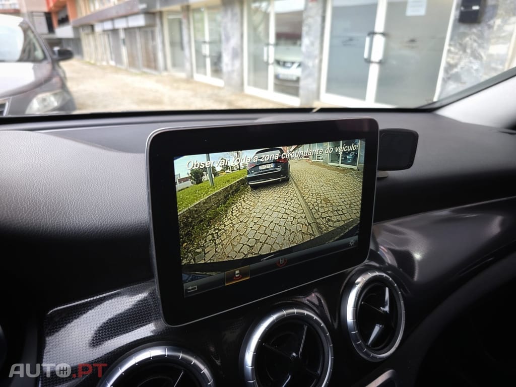 Mercedes-Benz CLA 180 d Shooting Brake