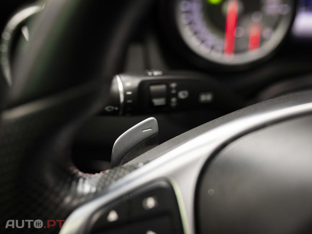 Mercedes-Benz CLA 220 d Shooting Brake AMG Line Aut.