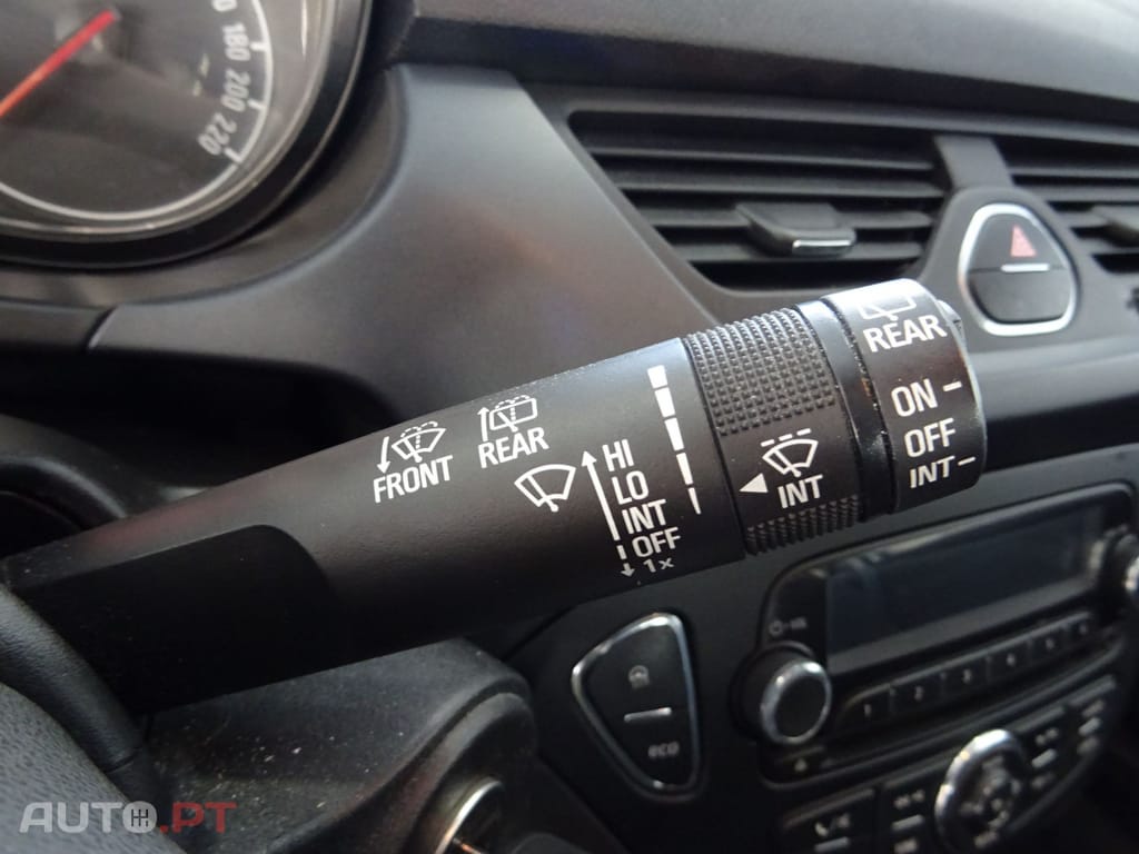 Opel Corsa Outro